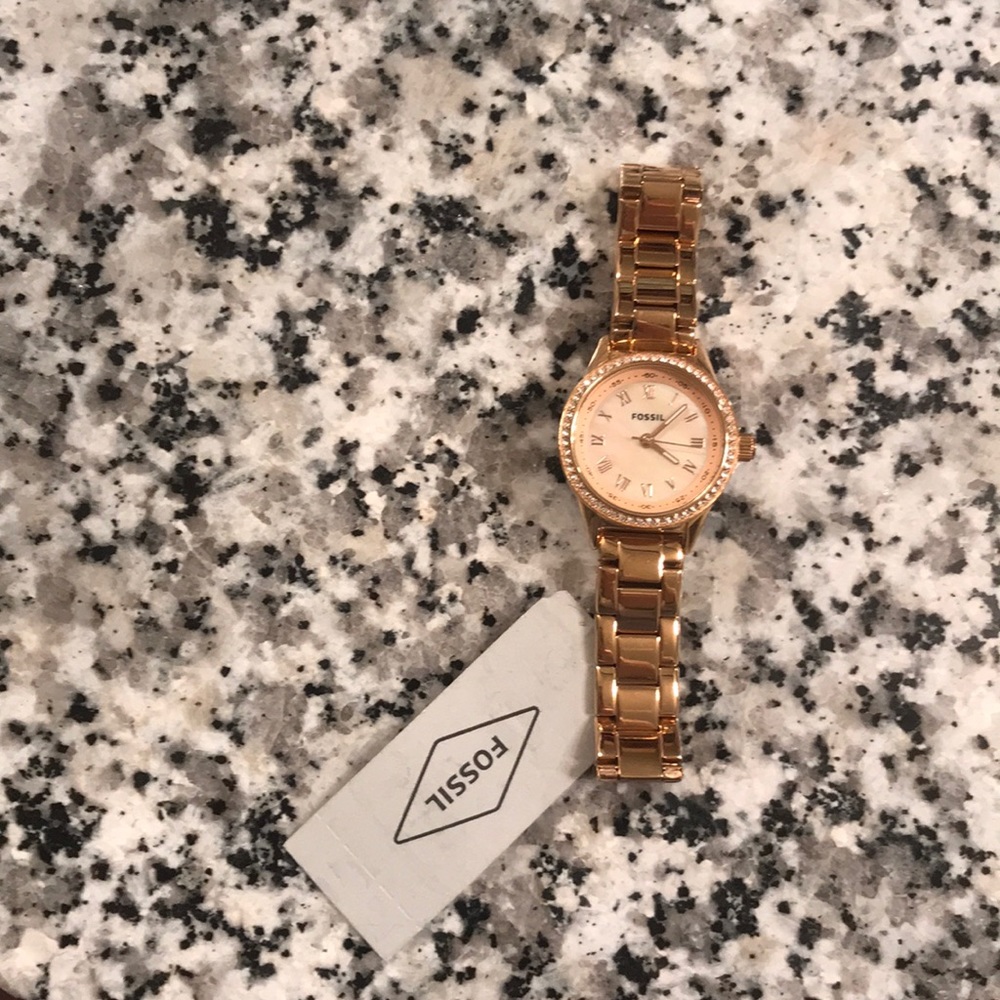 NWT Fossil Rose Gold Watch